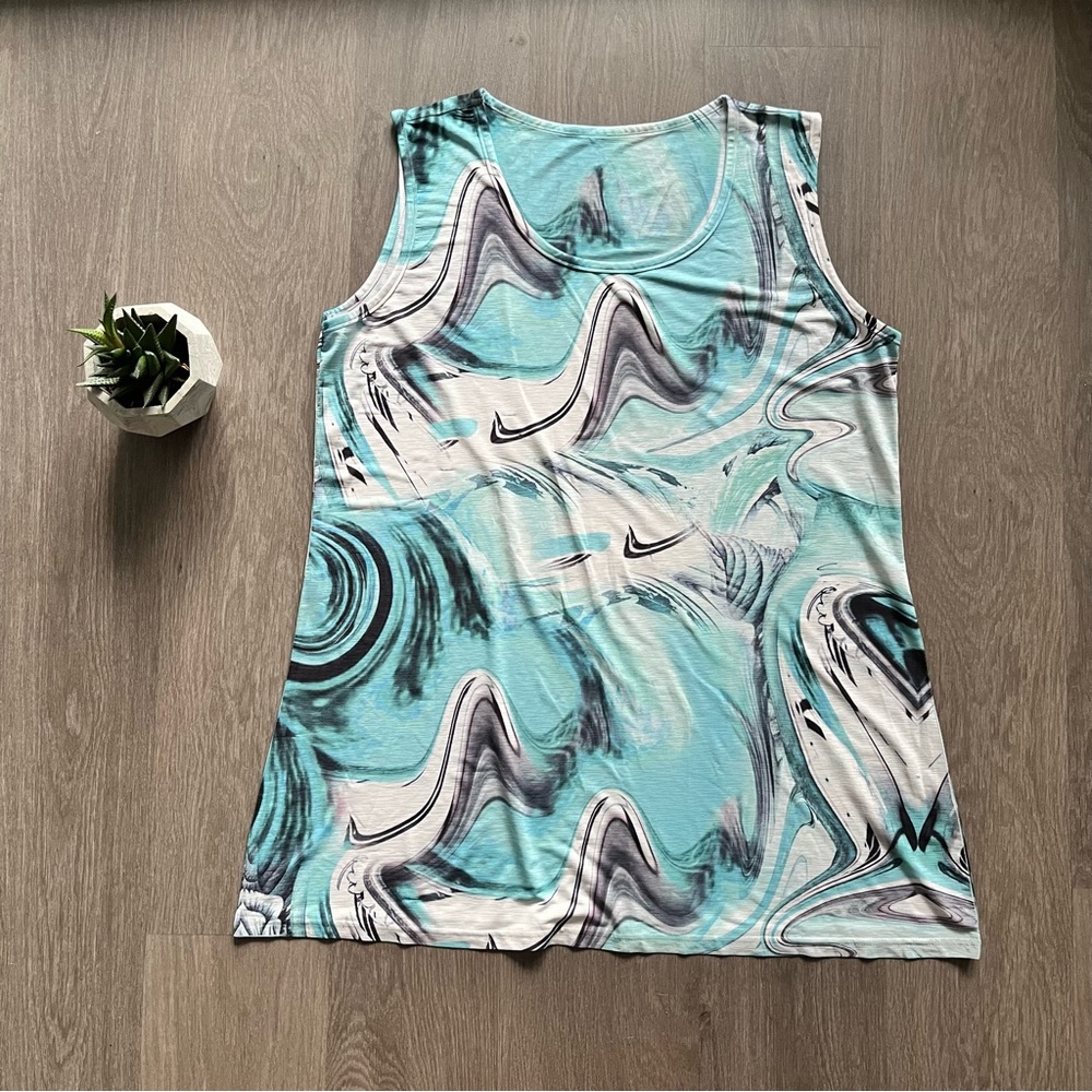 Blue, White, & Black Sleeveless Abstract Pattern Lightweight Top
